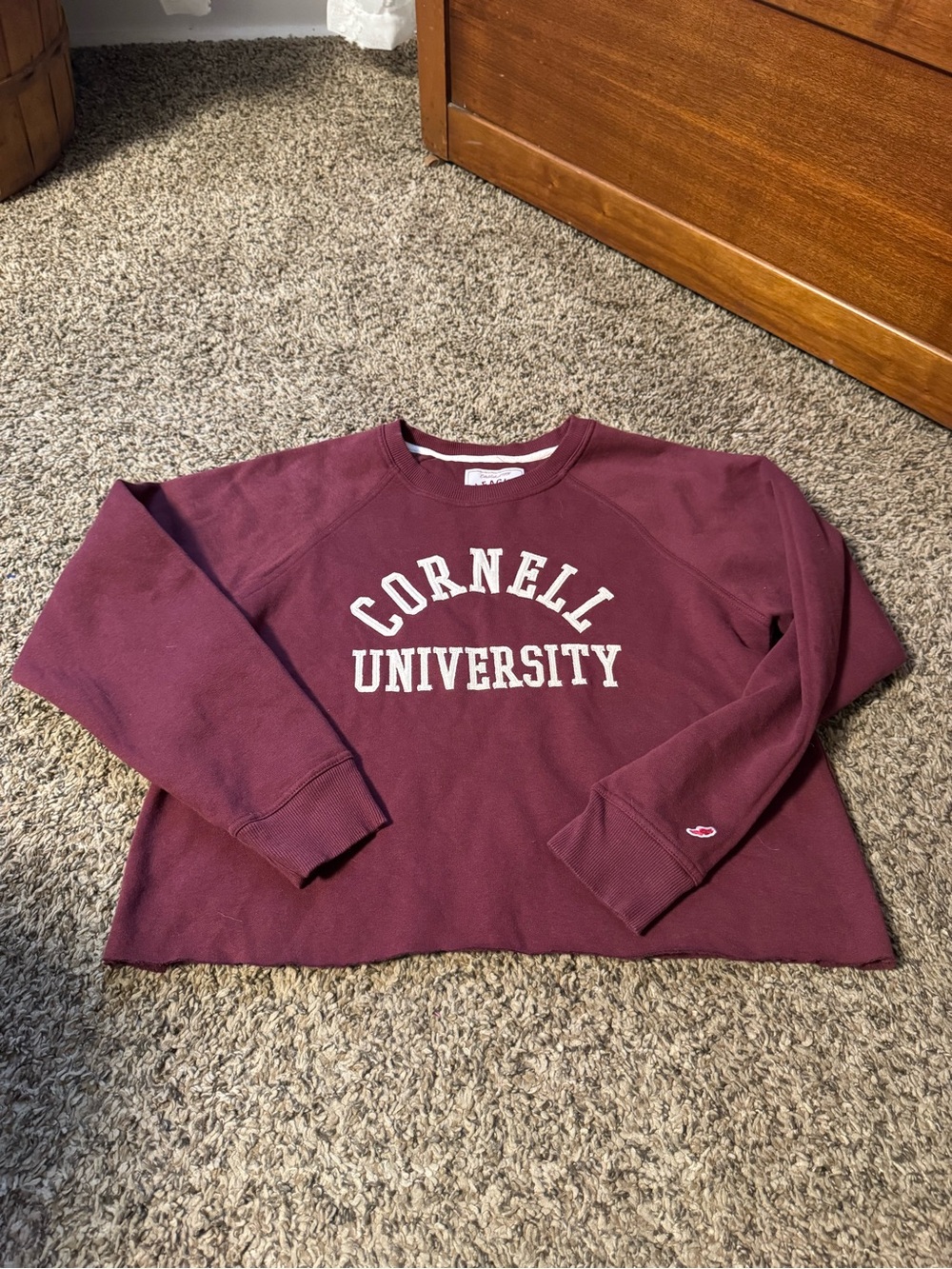 Cornell University Women's Crewneck Sweatshirt in Maroon